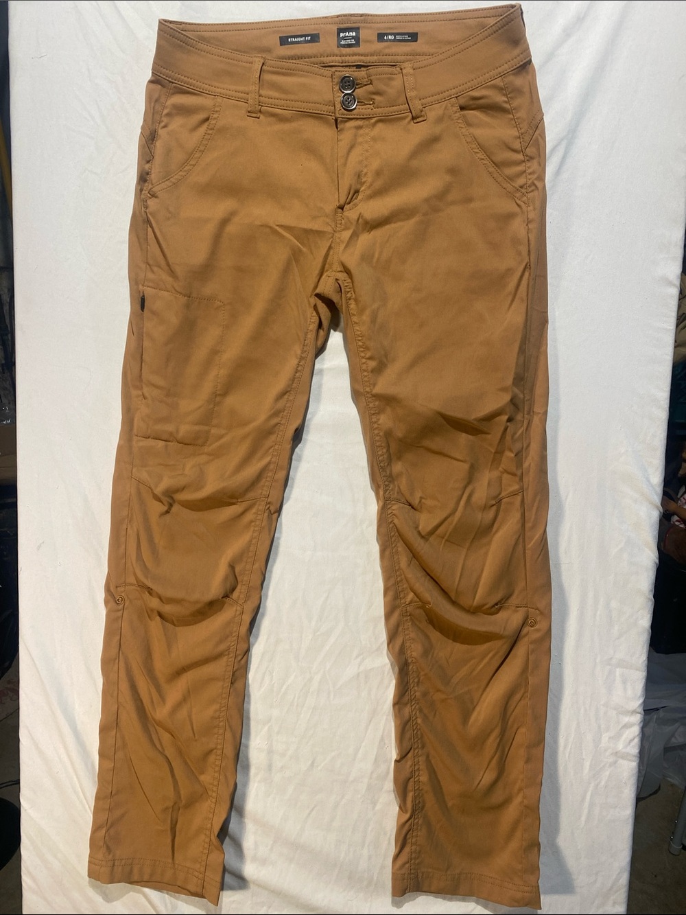 Prana women’s Casual Cargo hiking/outdoor lifestyle Pants in Camel Brown